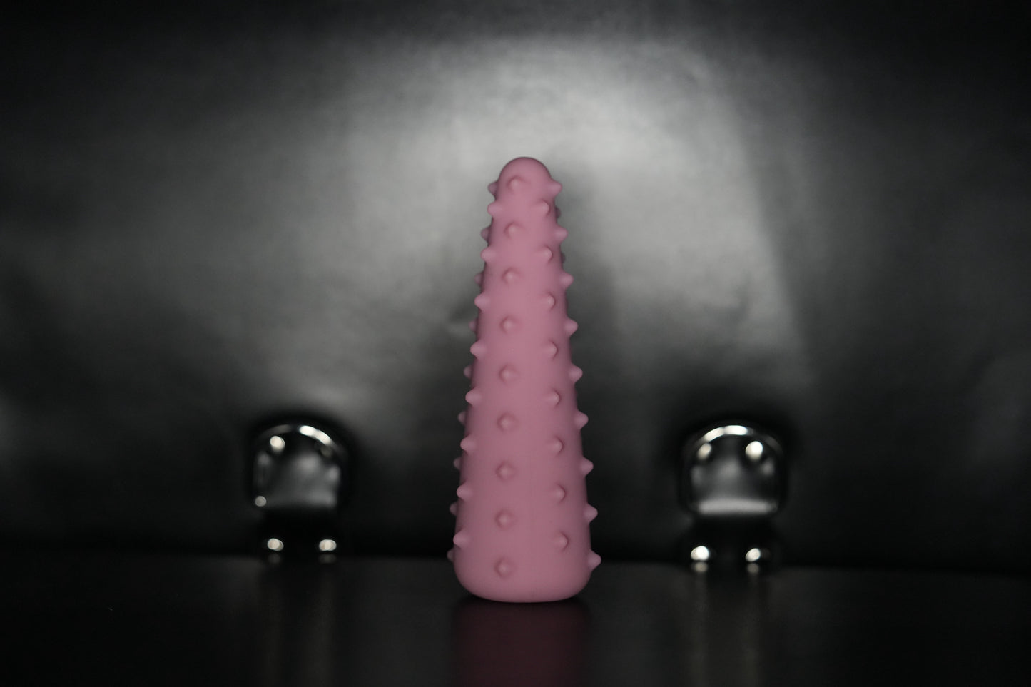 Mace- Shaped Vibrator